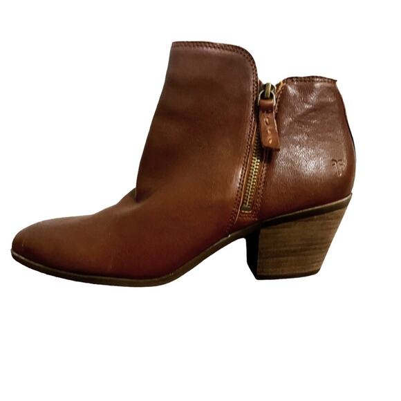 FRYE Judith Zip Bootie Whiskey Leather Side Zip Ankle Boots